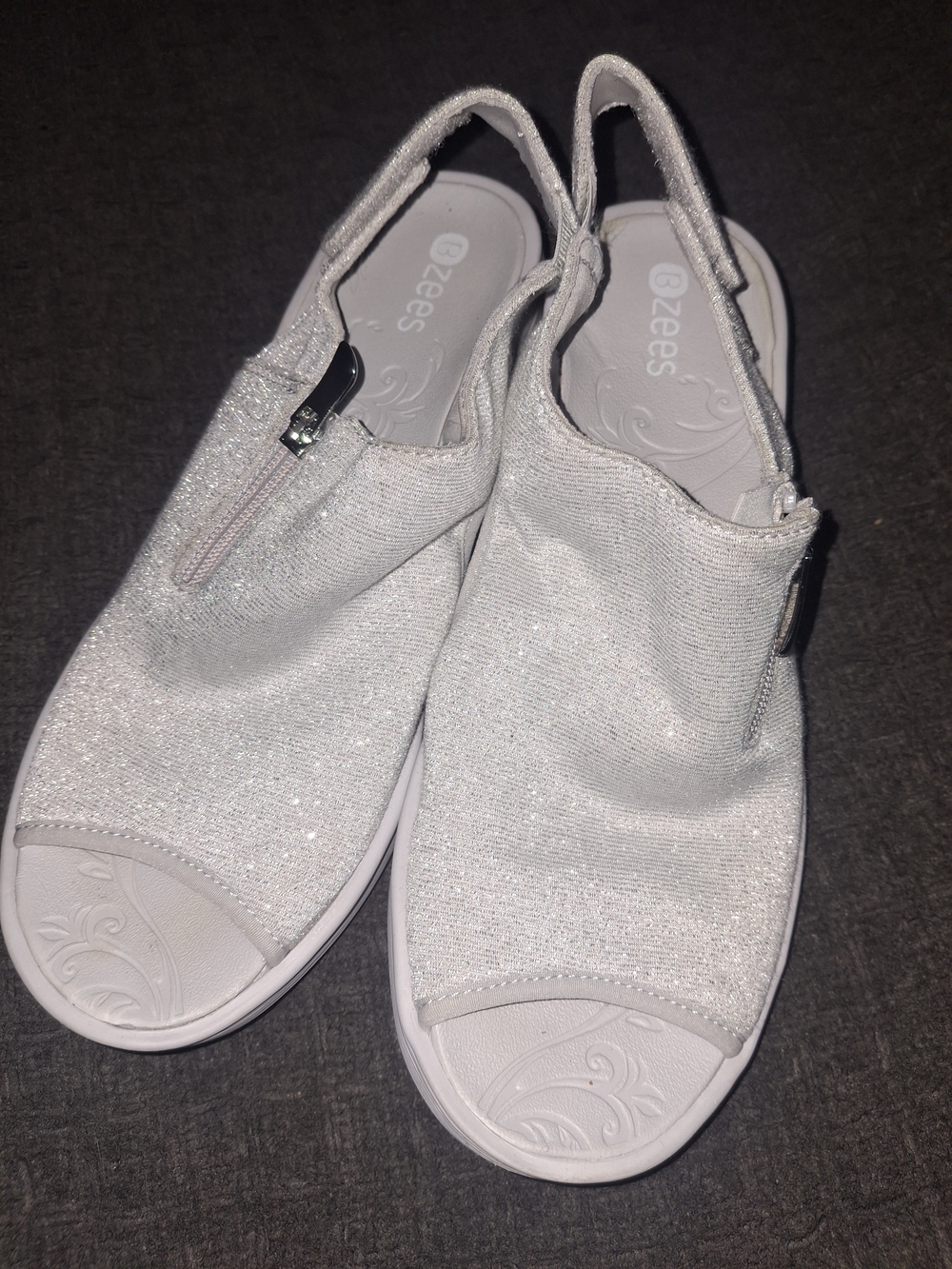 Bzees Women's Silver Glitter Slingback Sandals